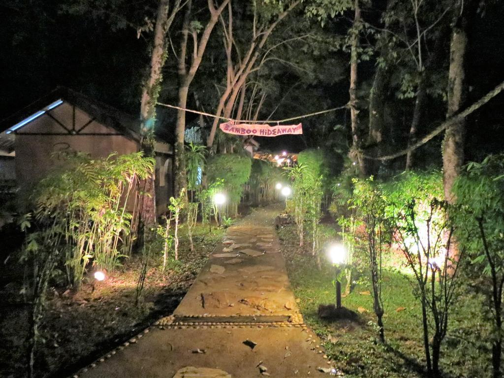 Bamboo Hideaway Resort Mak-sziget Kültér fotó