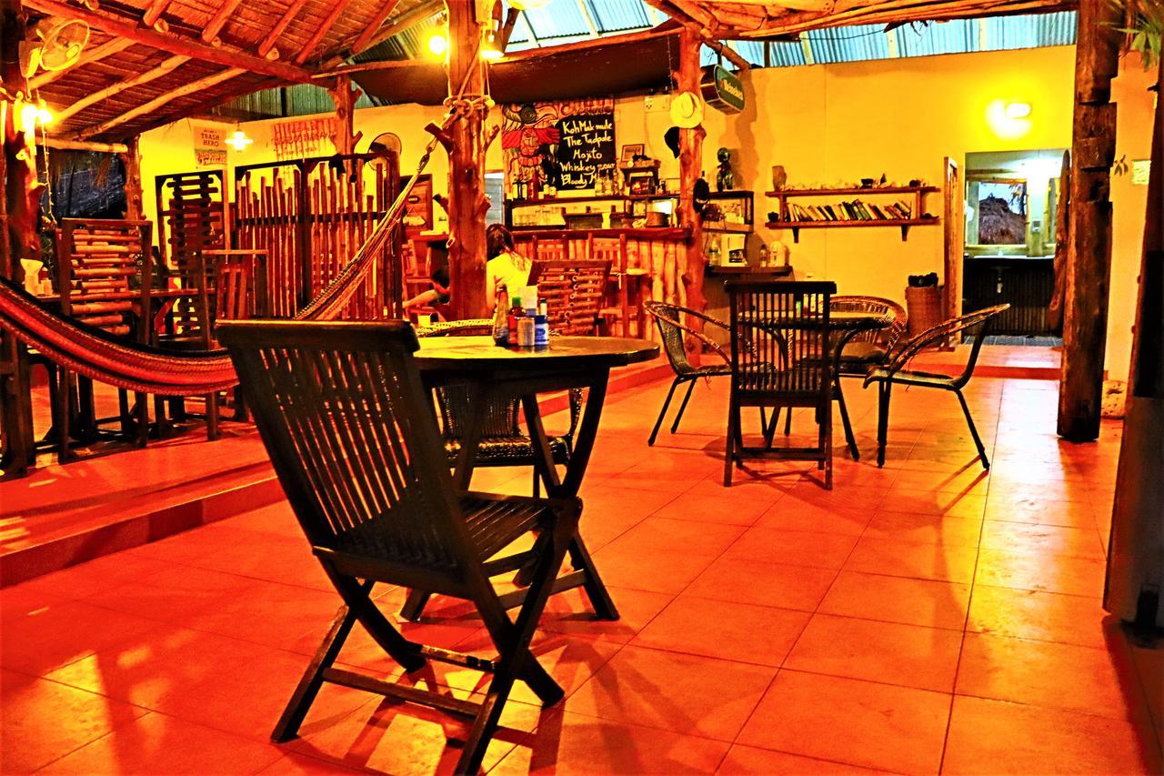 Bamboo Hideaway Resort Mak-sziget Kültér fotó