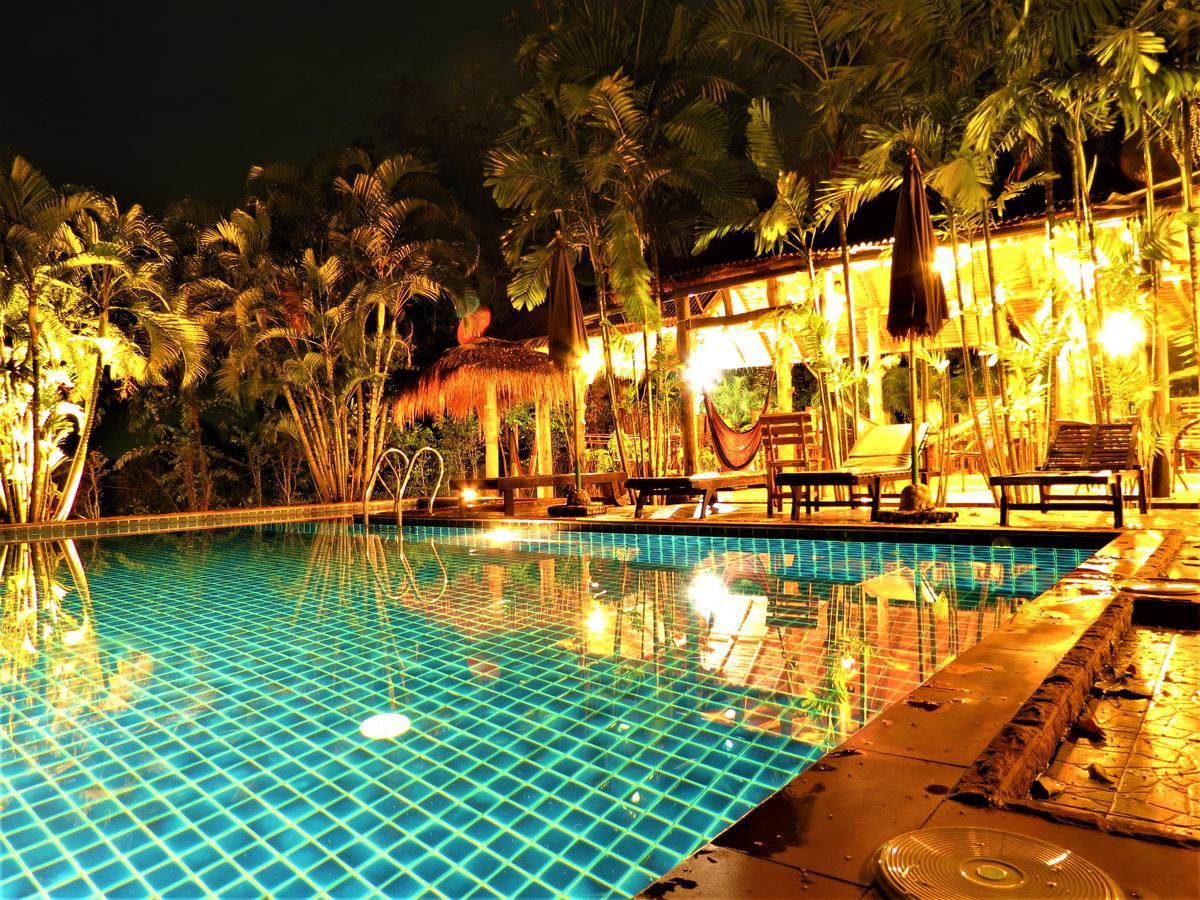 Bamboo Hideaway Resort Mak-sziget Kültér fotó